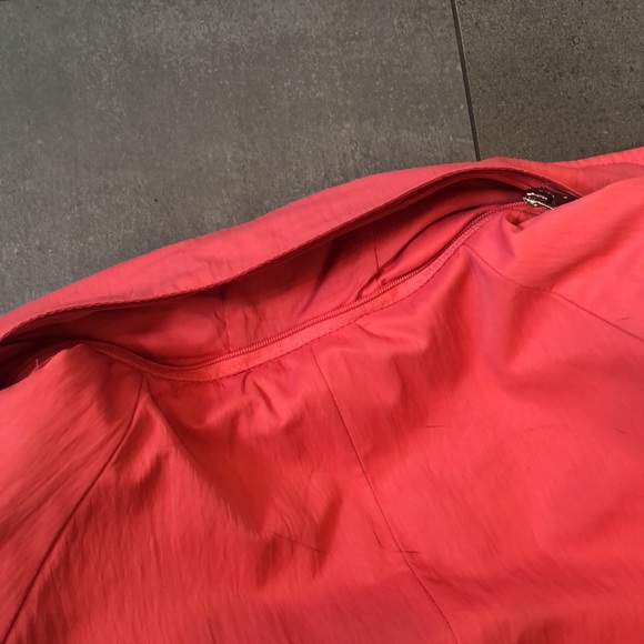 Tahari Fully Lined Rain Jacket - Picture 14 of 14